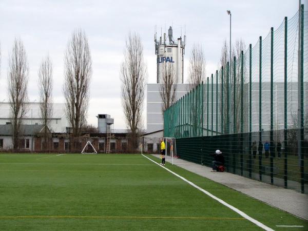 Sportplatz am Röntgenweg 2 - Weißenfels