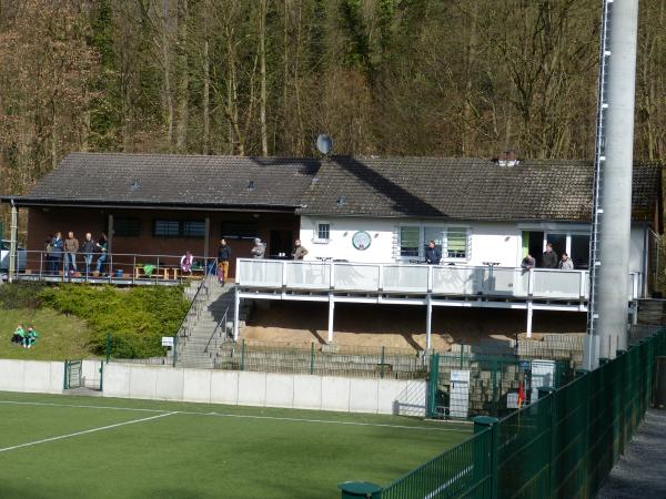 Sportplatz Schmelztalstraße - Bad Honnef