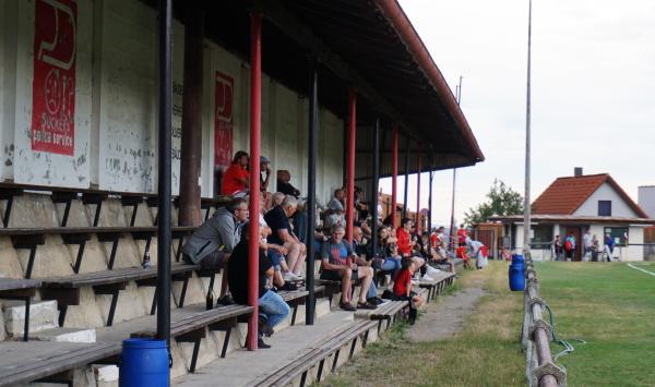 Sportplatz Hainburg - Hainburg an der Donau