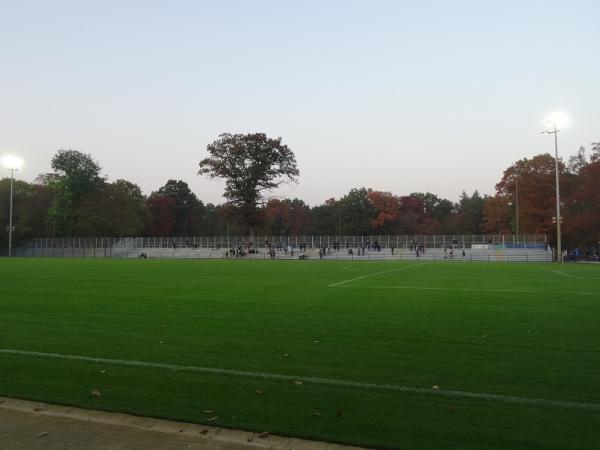 Wildparkstadion Platz 2 - Karlsruhe Wildparkstadion Platz 2 - Karlsruhe