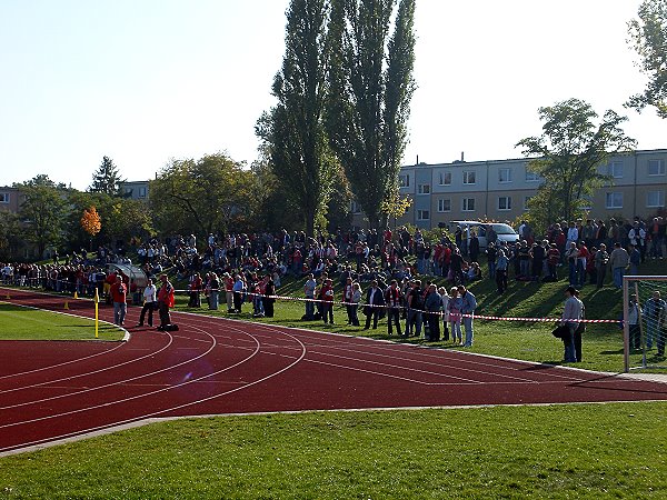 Fritz-Lesch-Sportplatz - Berlin-Adlershof