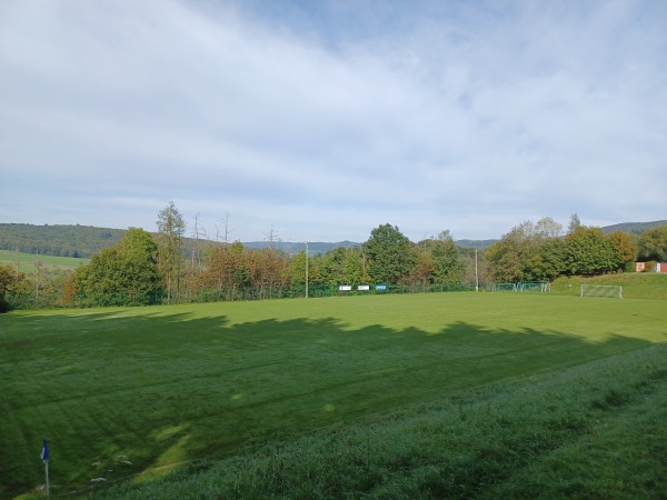 Sportplatz am Waldrand - Löhnberg-Obershausen