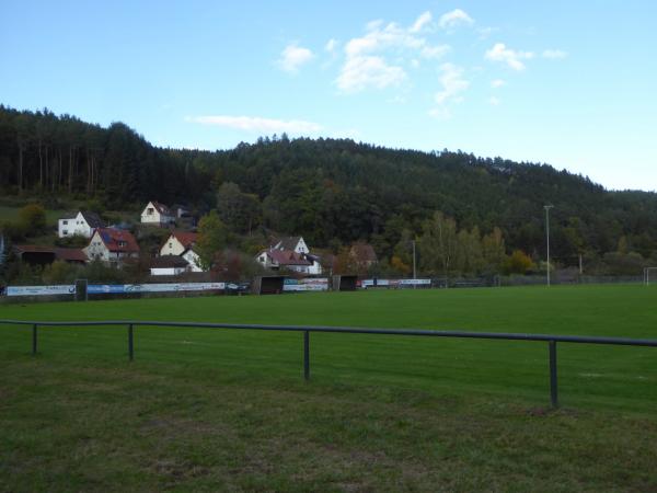 Sportanlage in den Wiesen - Fellen