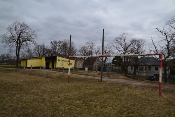 Sportplatz Unseburger Straße - Borne bei Staßfurt