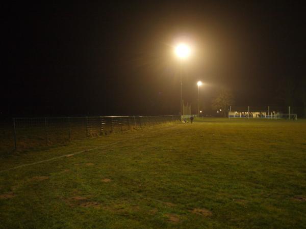 Sportplatz Zum Spielplatz - Welver-Schwefe