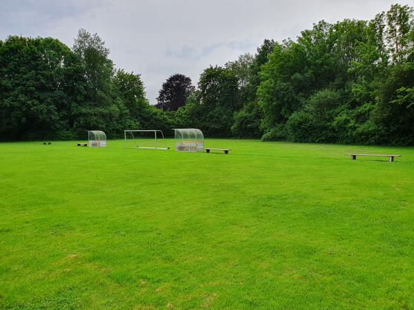 Bezirkssportanlage Bienenheimstraße Platz 2 - München-Lochhausen