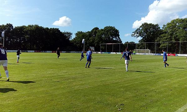 Sportplatz an der Grundschule - Rhauderfehn-Collinghorst