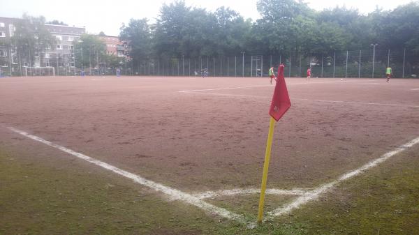 Sportplatz Meister-Francke-Straße - Hamburg-Steilshoop