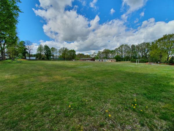 Sportplatz am Vereinshaus - Ottendorf-Okrilla-Medingen