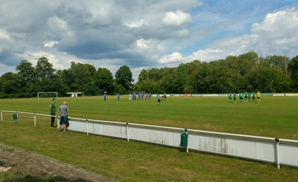 Sportzentrum Seestraße - Isernhagen-Altwarmbüchen