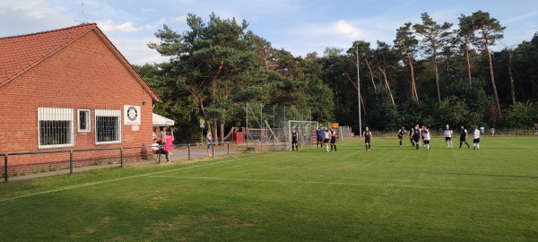 Walter-Grehl-Platz - Neustadt/Rübenberge-Mardorf