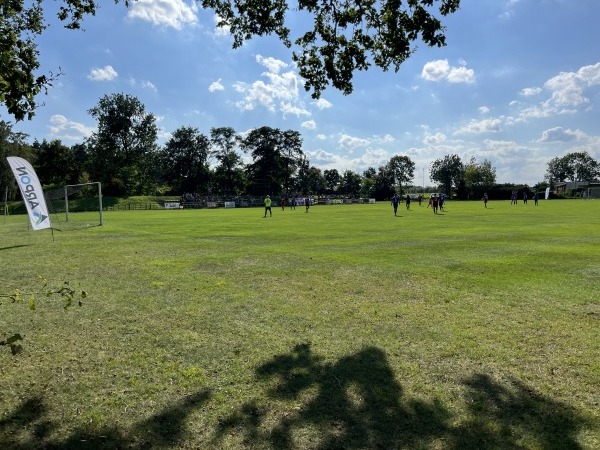 Stadion Leśny w Sarnowie - Sarnowa