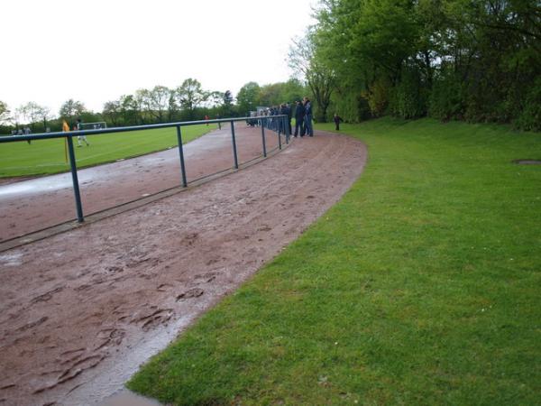 Bezirkssportanlage Uedesheim - Neuss-Uedesheim