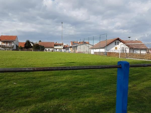 Sportplatz In den Obergärten - Rabenau/Hessen-Geilshausen