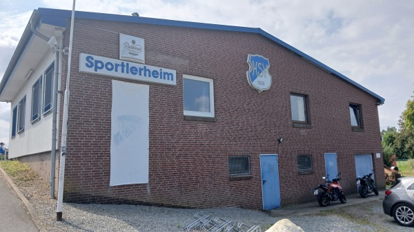 Stadion Harmsdorf - Harmsdorf/Ostholstein