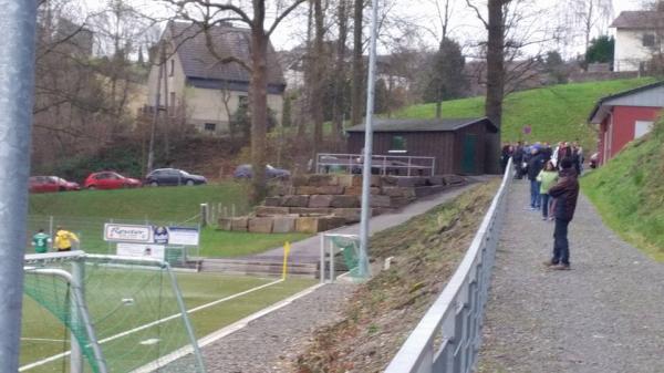 Sportplatz Felsenpark - Wipperfürth-Wipperfeld