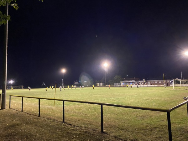 Postsportplatz Alexandersfeld - Oldenburg (Oldenburg)-Alexandersfeld