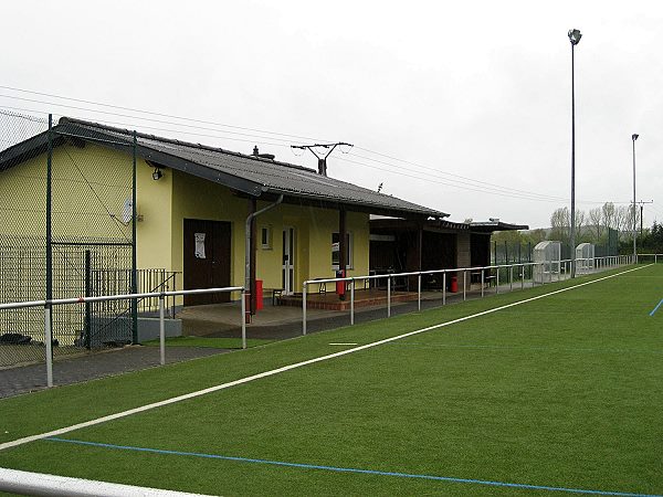 Sportplatz am Wasserhaus - Strohn