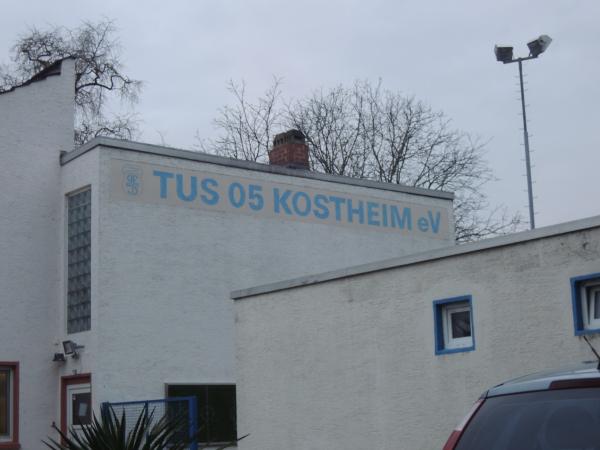 Sportanlage am Schwimmbad Maaraue - TuS-Platz - Mainz-Kostheim