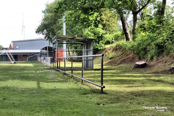 Sportplatz Ost an der Schule - Ochtersum