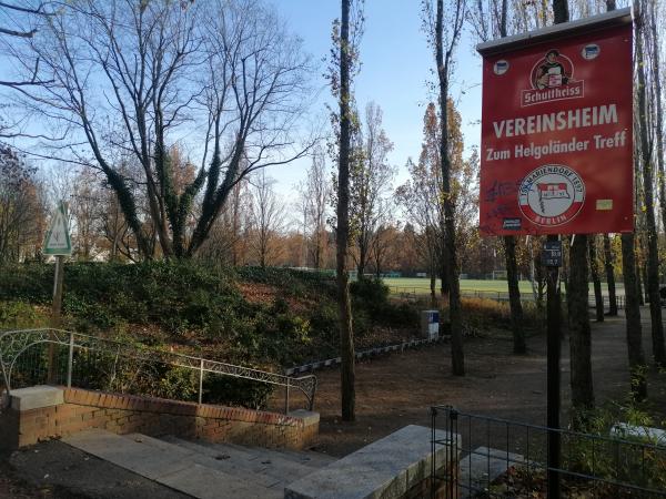 Volksparkstadion Nebenplatz 2 - Berlin-Mariendorf