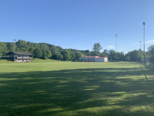 Sportplatz Niddergrund - Schotten-Burkhards
