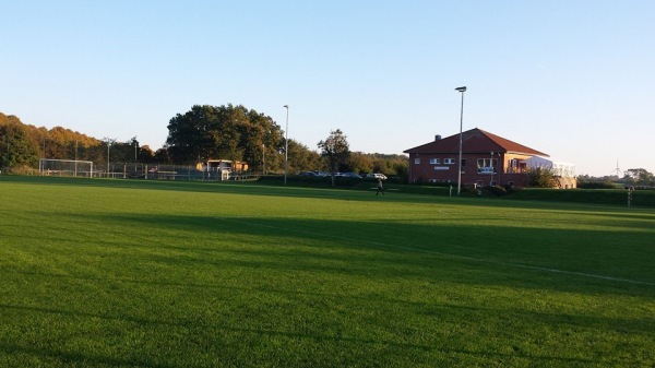 Heinrich-Berndsen-Sportplatz B - Dollerup-Streichmühle