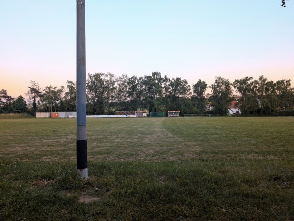 Sportplatz Pleisweiler - Pleisweiler-Oberhofen