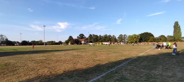 Sportanlage Vor dem Moore B-Platz - Garbsen-Meyenfeld