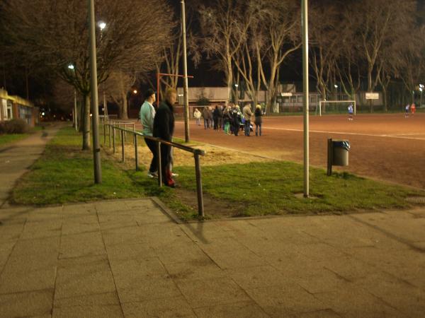 Sportplatz am John-Lennon-Platz - Oberhausen/Rheinland-Alt Oberhausen