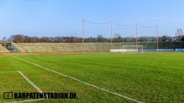 Stadionul Moldova - Roman