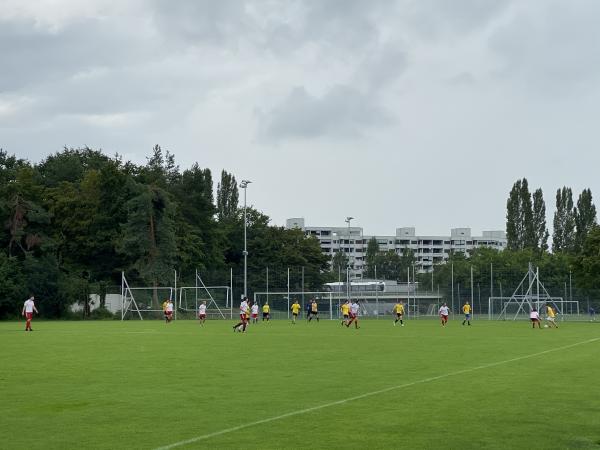 Sportanlage Hardhof Platz 8 - Zürich