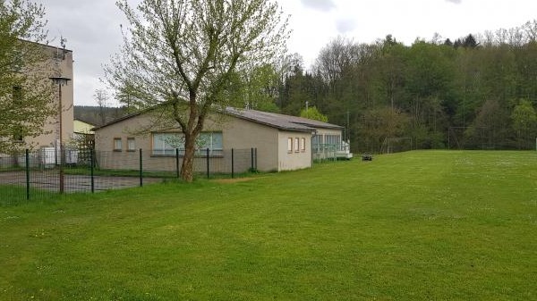 Sportplatz an der Schule - Königsee-Rottenbach