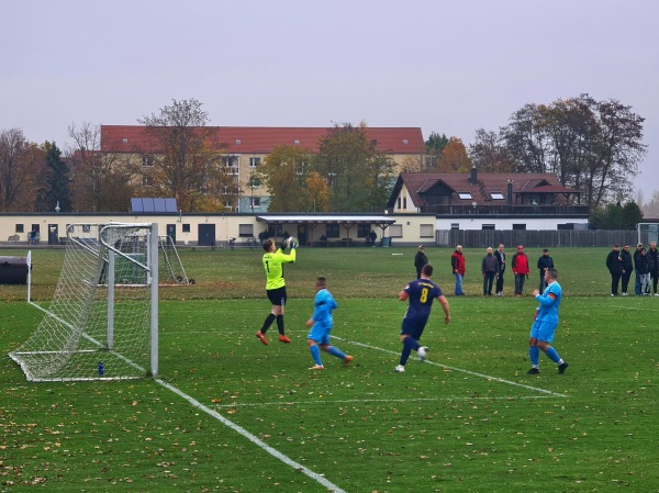 Stadion am Wald Nebenplatz - Lucka