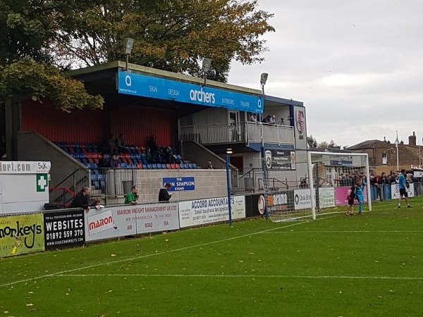 Beveree Stadium - Hampton, Greater London