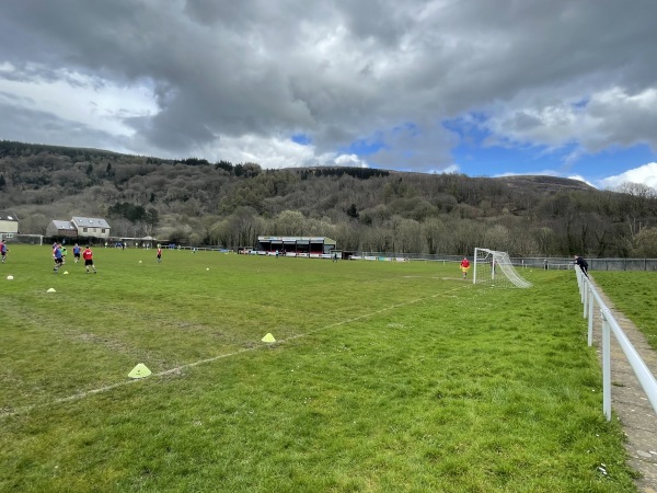 Glasbrook Field - Aberpennar (Mountain Ash), RCT