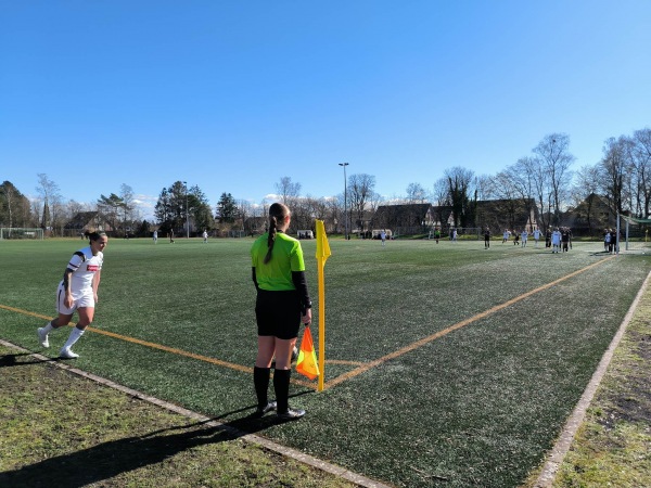 Sportplatz Grundschule Rhen - Henstedt-Ulzburg-Rhen