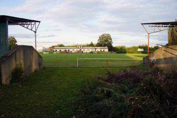 Stadion TJ Slovan Lysá nad Labem - Lysá nad Labem