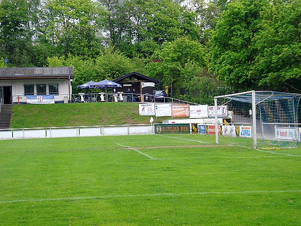 Stadion Richard-Müller-Straße - Fulda-Lehnerz