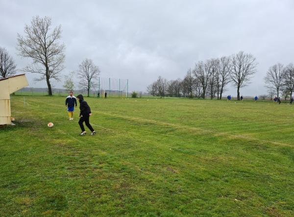 Boisko w Lubanice - Lubanice