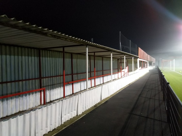 Len Salmon Stadium - Pitsea, Essex