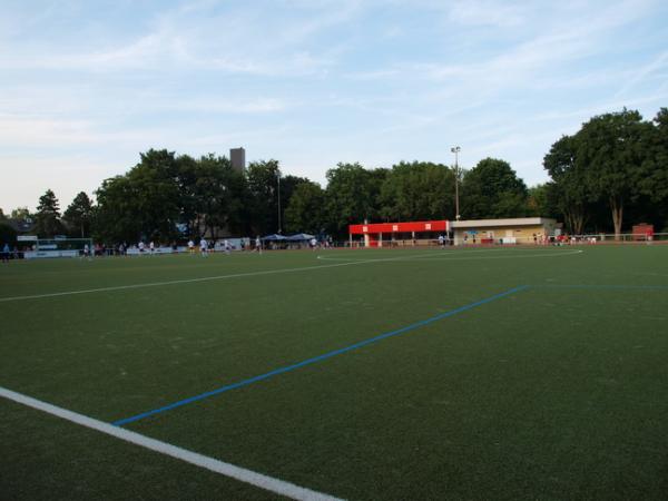 Sportplatz am Hallenbad - Dortmund-Brackel