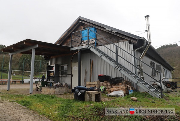 Sportplatz Friedhofstraße - Glanbrücken
