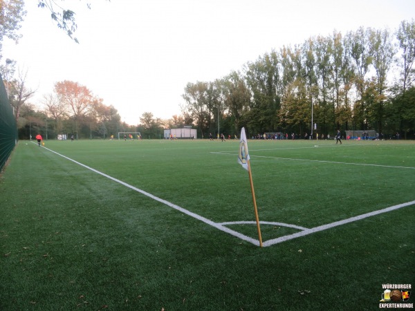 Stadion Miejski Hutnik Kraków Boisko obok B - Kraków