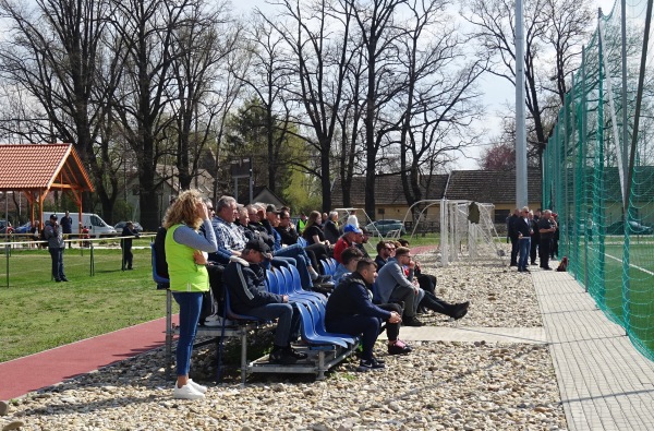 Udvarhelyi István Sportközpont műfüves pálya - Kecel