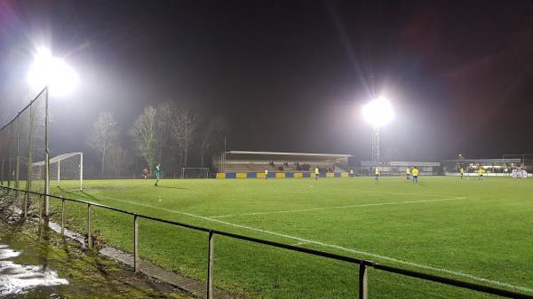 Stadion Ixenheuvel - Putte