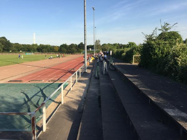 Bezirkssportanlage Koblenzer Straße - Düsseldorf-Garath