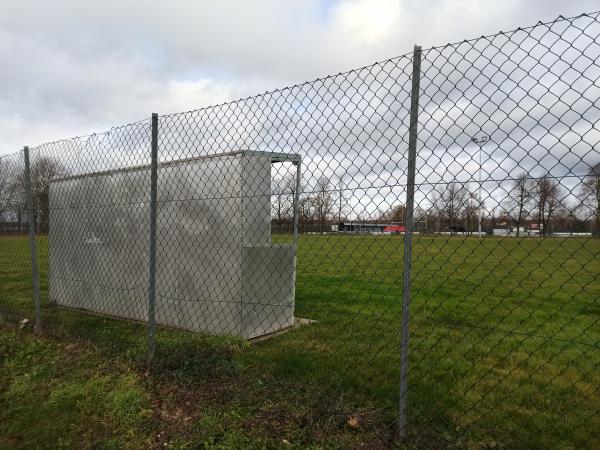 TV-Stadion Nebenplatz 1 - Stutensee-Spöck