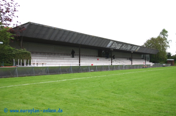 Heinrich-Oßwald-Stadion - Illertissen-Au