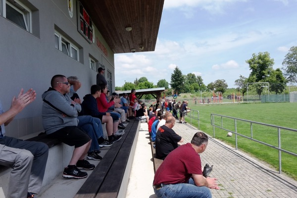 Fotbalové hřiště TJ Slavoj Temelín - Temelín